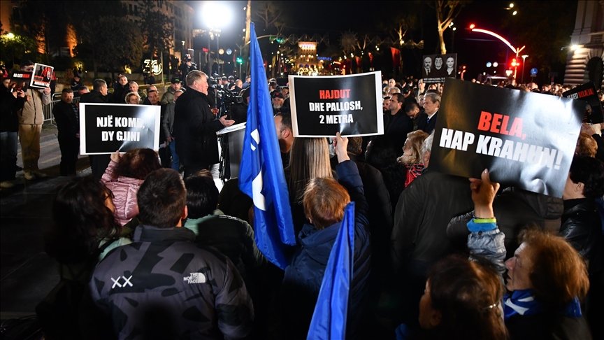 shqiperi,-mbahet-serish-proteste-antiqeveritare