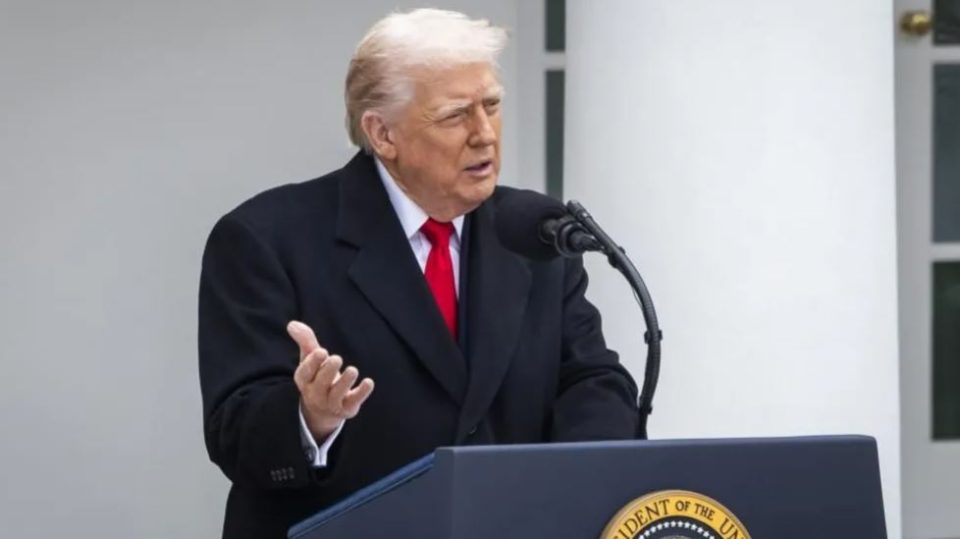 gjykata-e-xhorxhias-rrezon-padine-kunder-trump,-per-nderhyrje-ne-zgjedhjet-e-vitit-2020!-avokati:-persekutimi-ndaj-presidentit-mori-fund