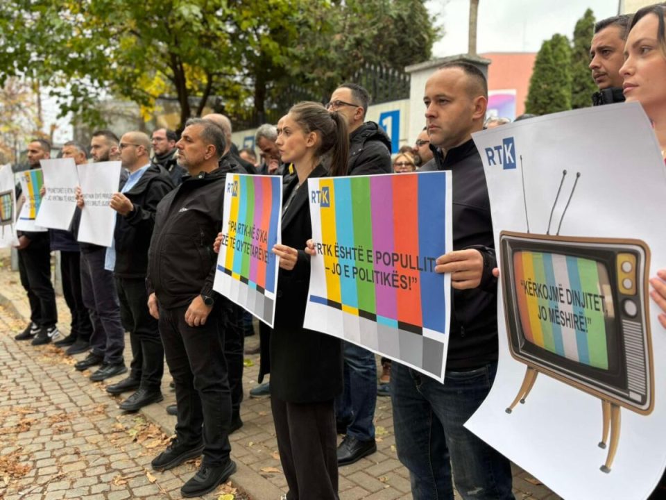punetoret-e-rtk-se-vazhdojne-greven-dy-oreshe