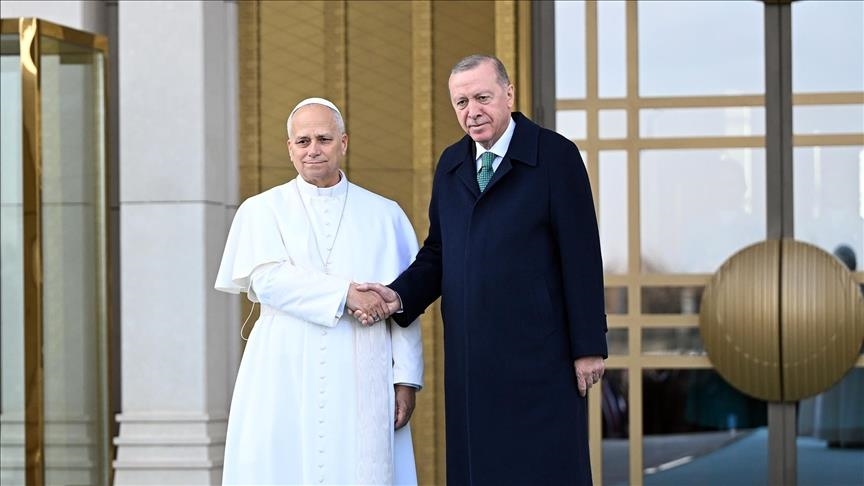 presidenti-erdogan-pret-ne-ankara-papa-leonin