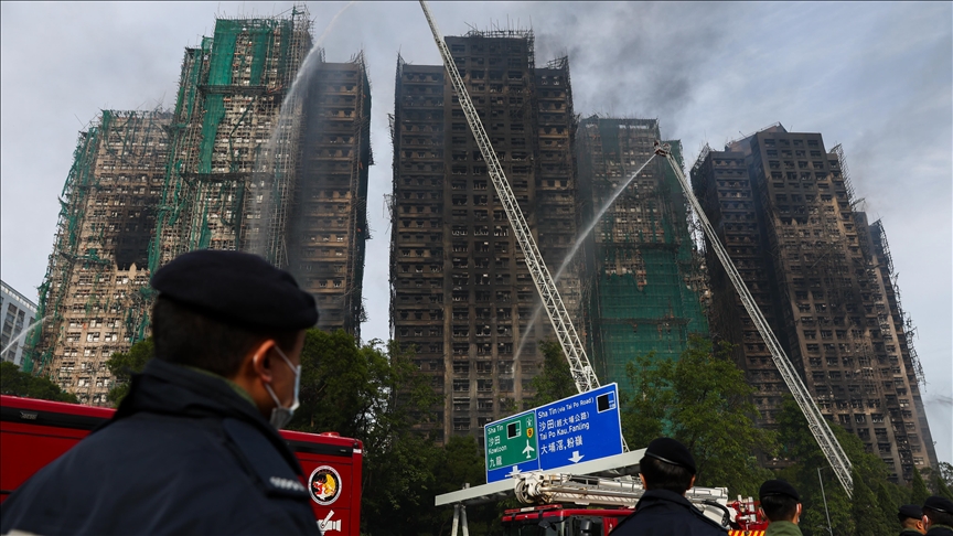 hong-kong:-vihet-nen-kontroll-zjarri-masiv-ne-kompleksin-e-banimit,-65-te-vdekur-dhe-280-ende-te-zhdukur