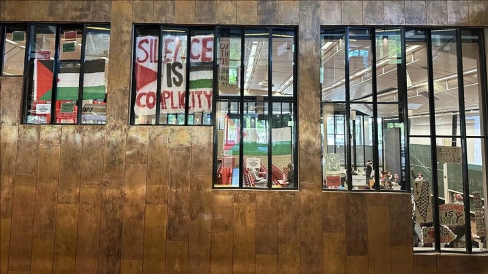 studentet-protestojne-kunder-partneriteteve-izraelite-ne-universitetin-leiden-te-holandes