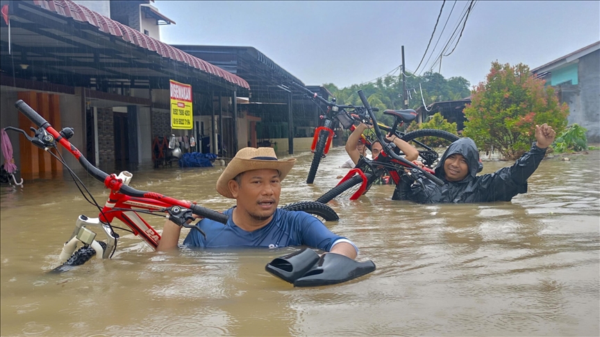 indonezi:-permbytjet-e-medha-dhe-rreshqitjet-e-tokes-ne-sumatren-e-veriut-lene-43-te-vdekur-dhe-dhjetera-te-zhdukur