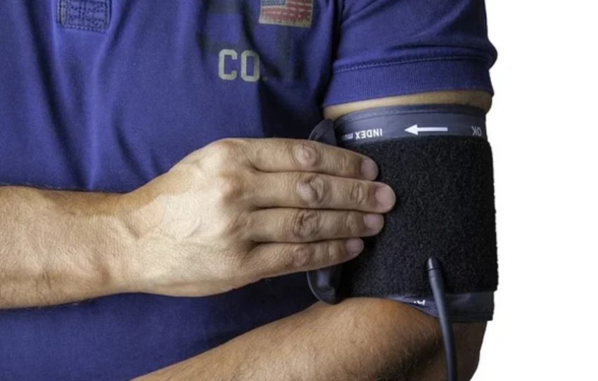 mos-i-neglizhoni,-keto-shenja-ne-fytyren-tuaj-tregojne-se-keni-hipertension