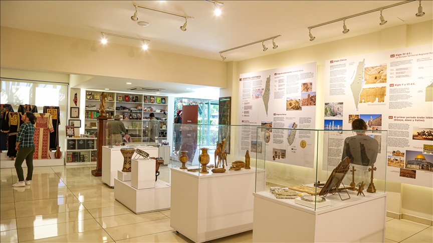 el-salvadori-hap-muzeun-e-pare-te-palestines-ne-ameriken-latine,-shfaq-140-vjet-trashegimi