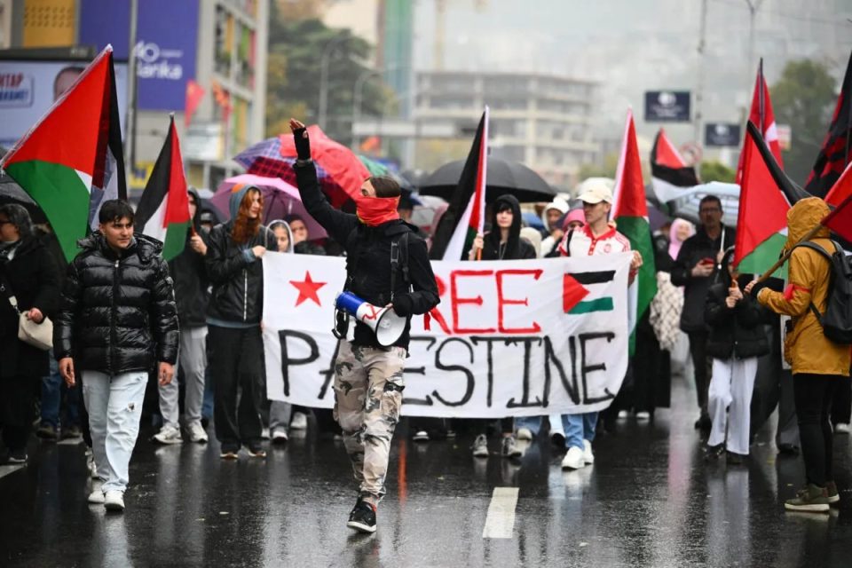 proteste-ne-shkup-per-palestinen:-kerkohet-denimi-i-izraelit-per-vrasjet-ne-gaza