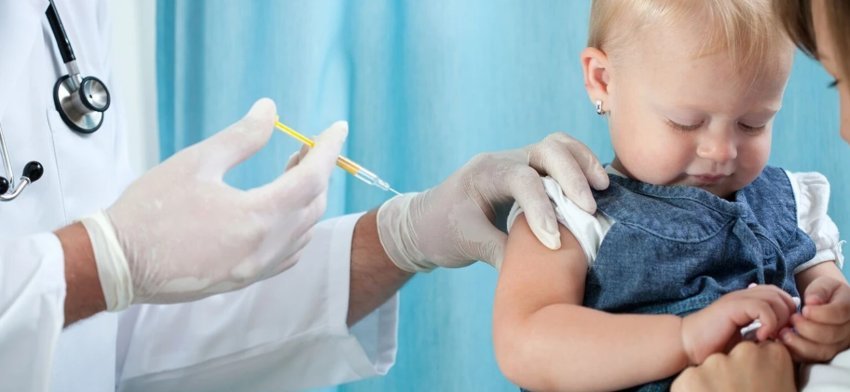 a-duhet-ta-vaksinoni-femijen-kunder-gripit?-cilet-te-vegjel-nuk-duhet-ta-marrin-vaksinen