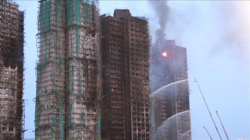 gjykatesi-do-te-hetoje-zjarret-ne-hong-kong-ku-si-pasoje-humben-jeten-151-persona