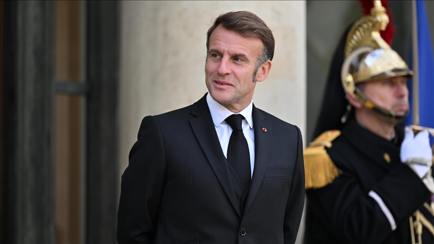 presidenti-francez:-paqja-dhe-ribalancimi-ekonomik-ne-agjende-gjate-udhetimit-ne-kine