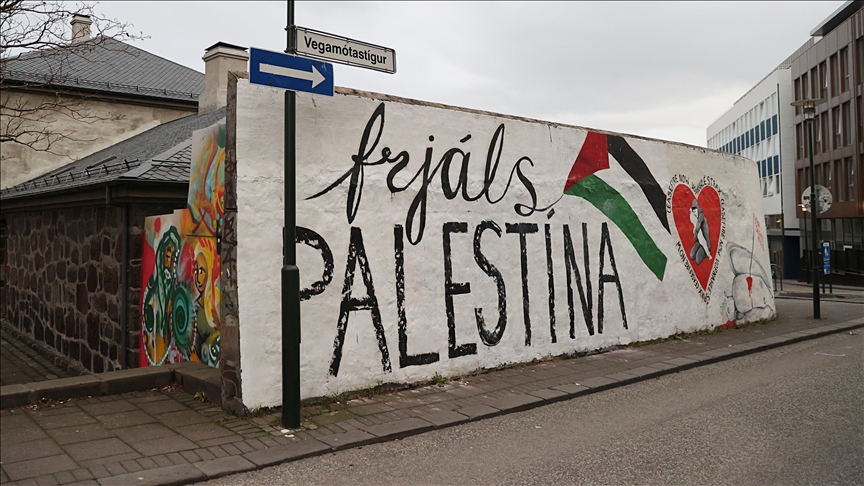 grafiti-“palestina-e-lire”-shfaqet-ne-murin-e-ish-burgut-te-islandes