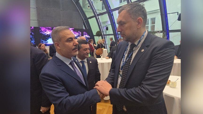 konakoviq-me-ministrin-fidan-ne-vjene:-bosnja-dhe-turqia-gezojne-partneritet-te-forte