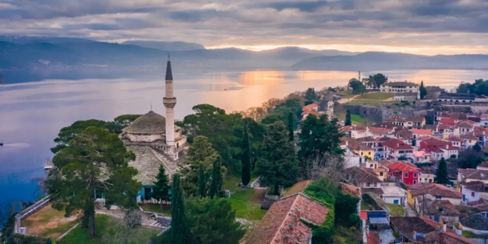 nje-qytet-dikur-tipik-osman-e-shqiptar,-me-i-lumturi-ne-greqi