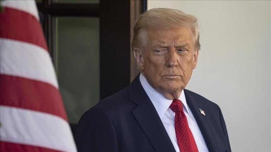 trump-nderohet-me-cmimin-e-paqes-te-fifa-s-per-perpjekjet-e-tij-ne-promovimin-e-paqes