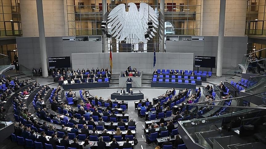 parlamenti-gjerman-miraton-ligjin-e-ri-per-sherbimin-ushtarak