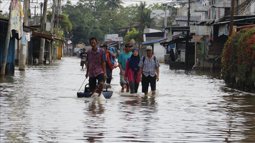 indonezianet-perpiqen-t’i-rikthehen-jetes-normale-pas-permbytjeve-katastrofike