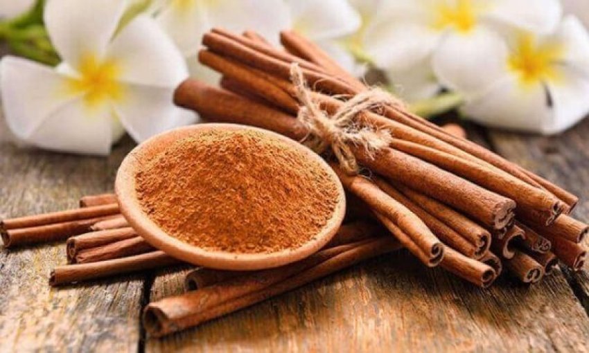 7-arsye-pse-duhet-te-shtojme-kanelle-ne-ushqimet-tona