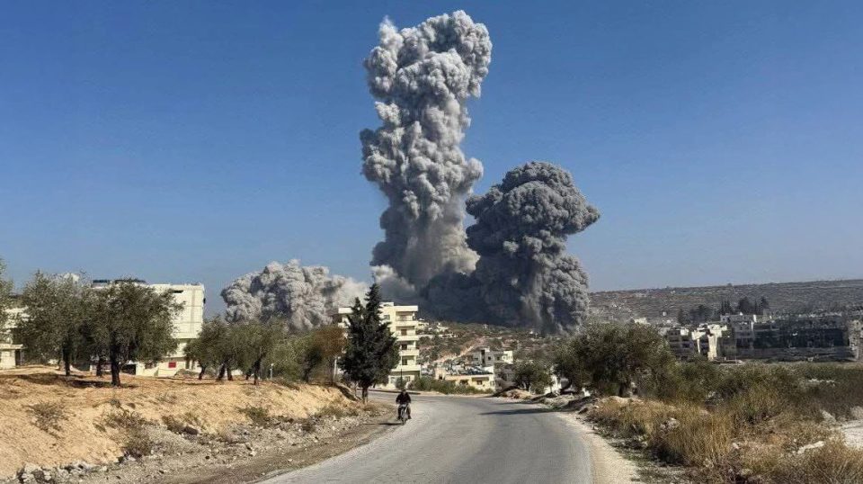 siria-ne-alarm,-bien-predha-prane-aeroportit-ushtarak-ne-damask!-shba-te-pritet-ta-perdorin-bazen-ajrore-per-misionin-paqeruajtes!-(video)