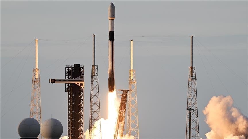 kina-leshon-​​nje-grup-satelitesh-interneti-ne-hapesire