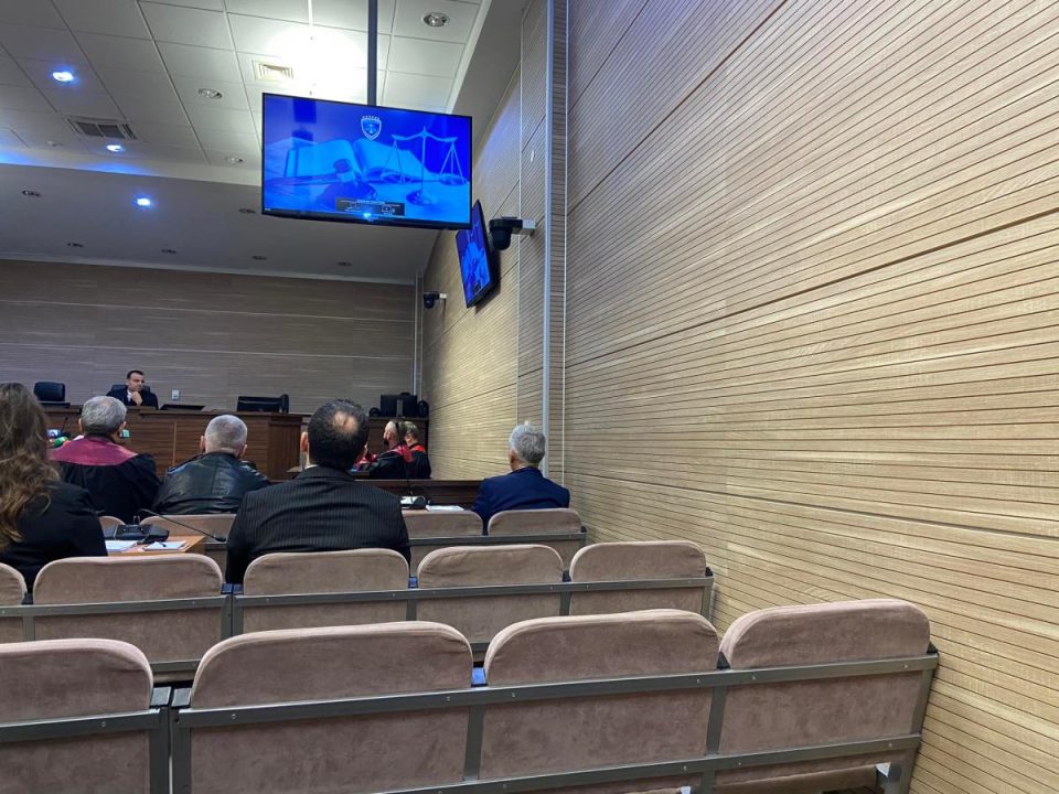 shtyhet-seanca-per-rezervat-shteterore,-rozeta-hajdari-nuk-del-para-trupit-gjykues