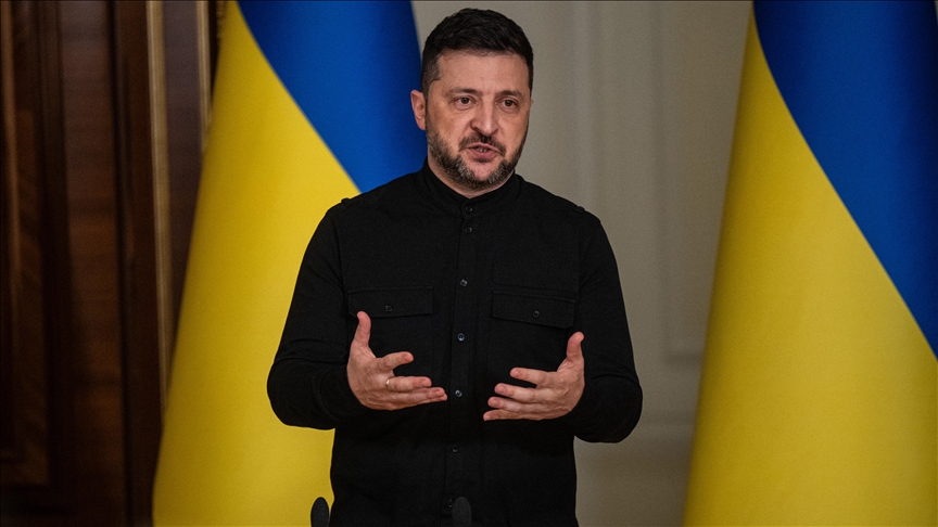 zelenskyy:-ceshtjet-territoriale-duhet-te-vendosen-nga-ukrainasit-ne-referendum-ose-zgjedhje