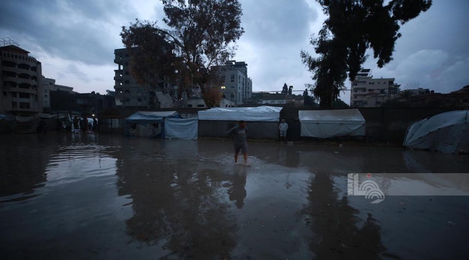 okb:-femijet-po-vdesin-nga-i-ftohti-ne-gaza