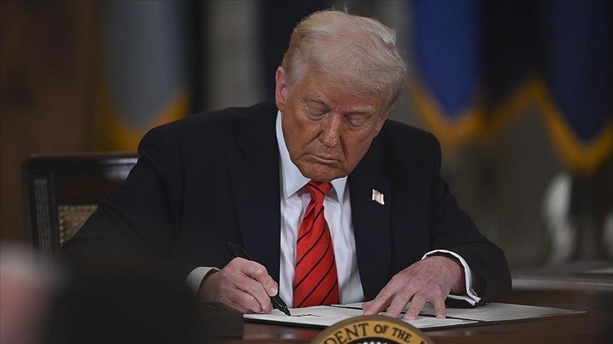 trump-kufizon-me-tej-hyrjen-e-shtetasve-te-huaj-ne-shba