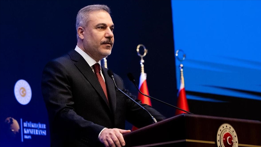 fidan:-turqia-po-ben-presion-per-fazen-e-dyte-te-marreveshjes-per-gazen,-gati-te-marre-pjese-ne-forcen-e-stabilizimit