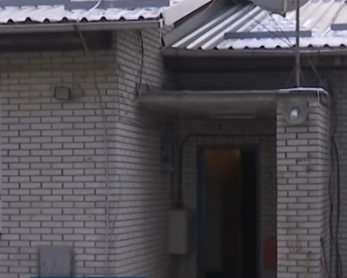 rast-tragjik-ne-junik:-gjenden-dy-gra-te-moshuara-ne-nje-shtepi–-njera-e-vdekur,-tjetra-ne-gjendje-te-rende-shendetsore