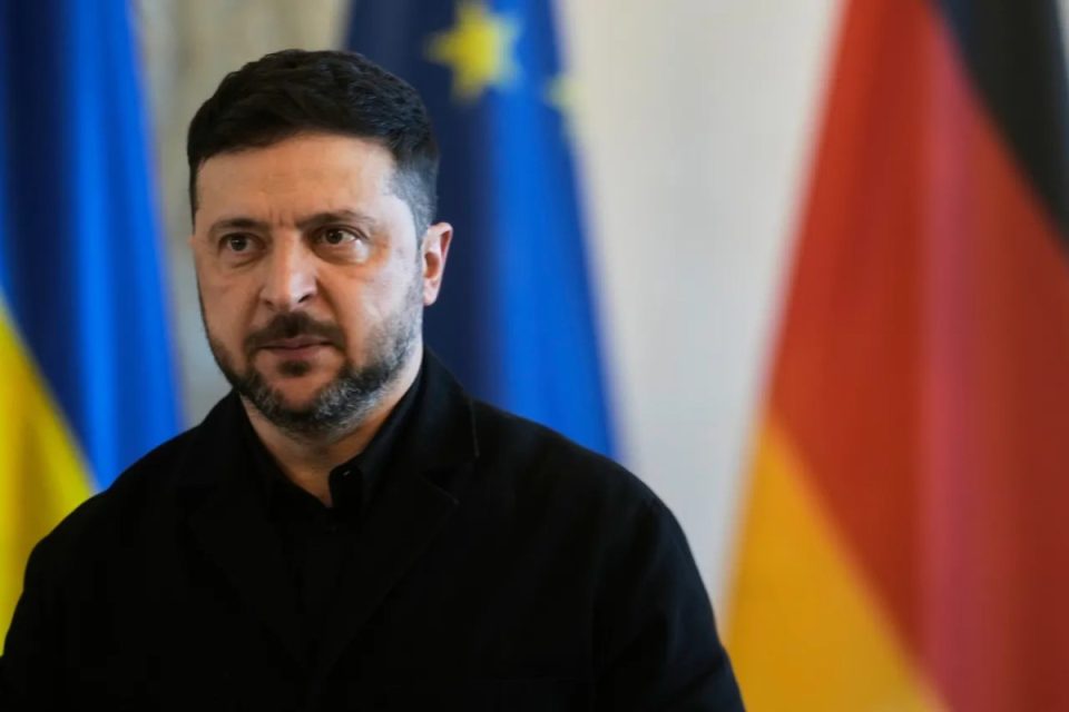 zelenskyy:-shba-ja-propozoi-bisedimet-e-para-balle-per-balle-ukraine-rusi-pas-gjashte-muajsh