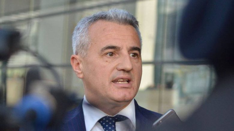 koci:-nje-bashkatdhetar-u-arrestua-ne-serbi,-dyshohet-se-pati-me-vete-emblemen-e-uck-se