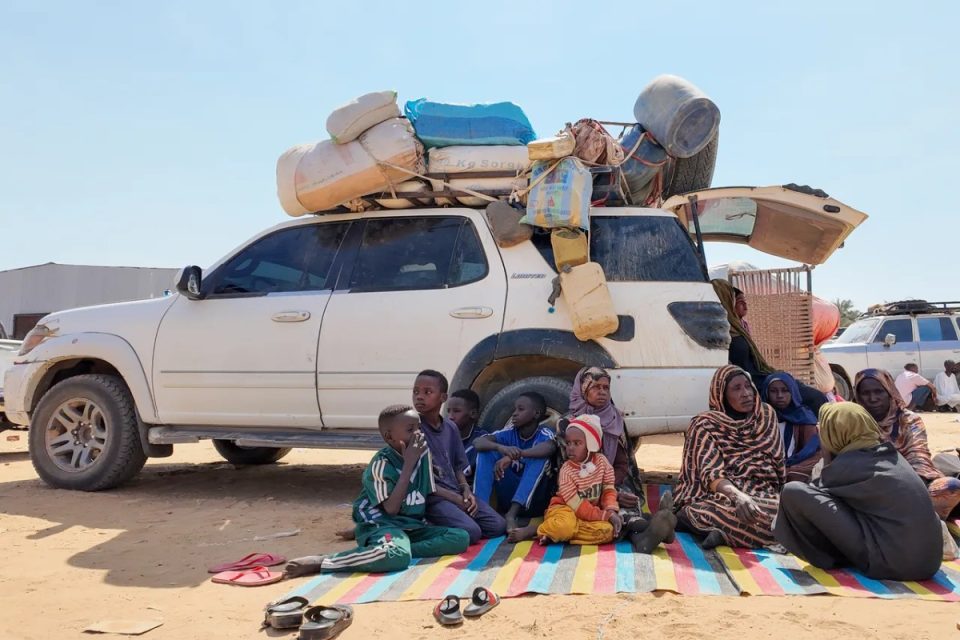 dhjetera-mijera-banore-largohen-nga-al-fasher-ne-sudan-pas-marrjes-se-kontrollit-nga-rsf