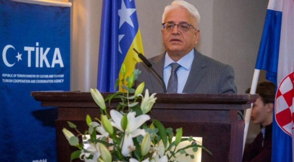 tika-permes-shendetesise-po-nderton-ura-komunikimi-ne-ballkan