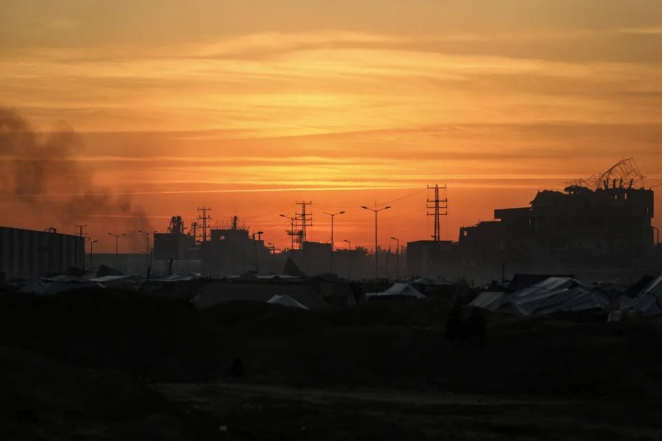 izraeli-ka-vrare-411-palestineze-ne-gaza-ne-875-shkelje-te-armepushimit,-thote-zyra-e-medias