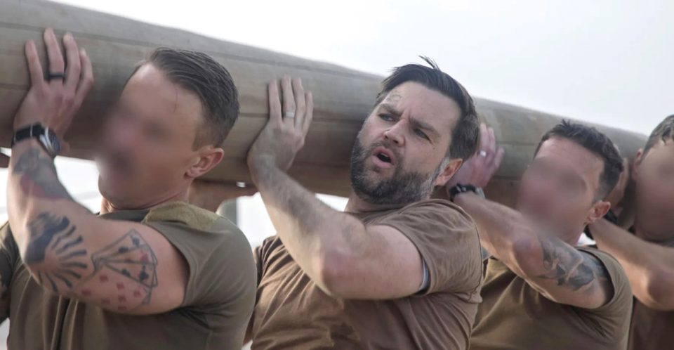 zevendespresidenti-i-shba-stervitet-per-90-minuta-me-atlete-amerikane-dhe-britanike:-ndihem-sikur-me-goditi-treni