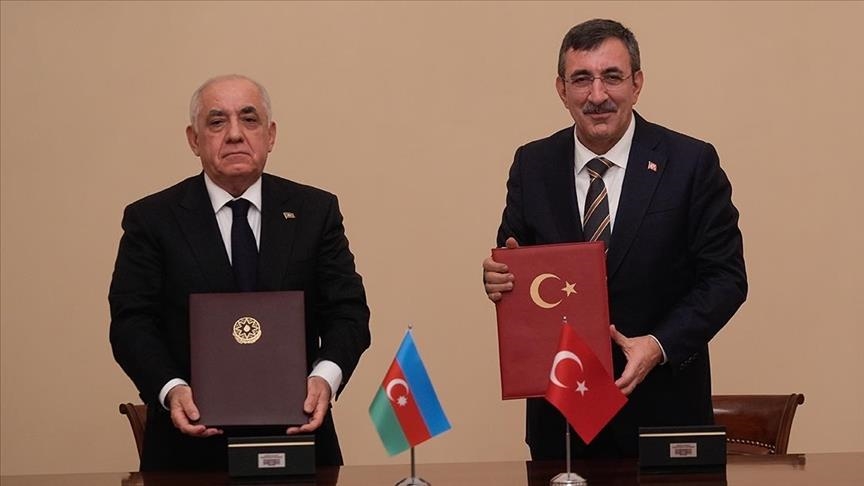 turqia-nenshkruan-marreveshje-bashkepunimi-me-azerbajxhanin-per-energjine,-tregtine-dhe-investimet