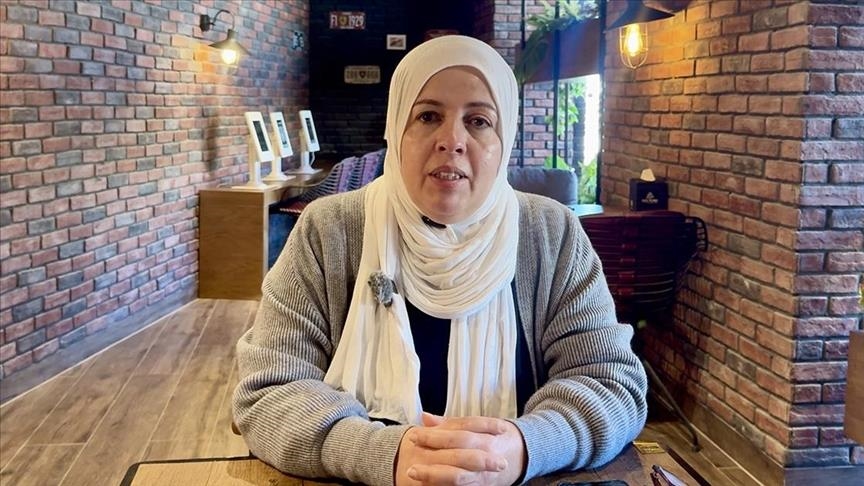 gruaja-palestineze-e-debuar-nga-shtepia-e-saj-nga-izraeli-perballet-me-“zhvendosje-te-dhimbshme”