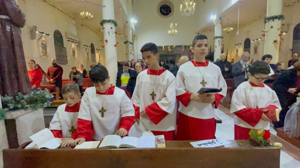 pas-dy-vitesh-lufte,-krishtlindjet-festohen-serish-ne-gaza