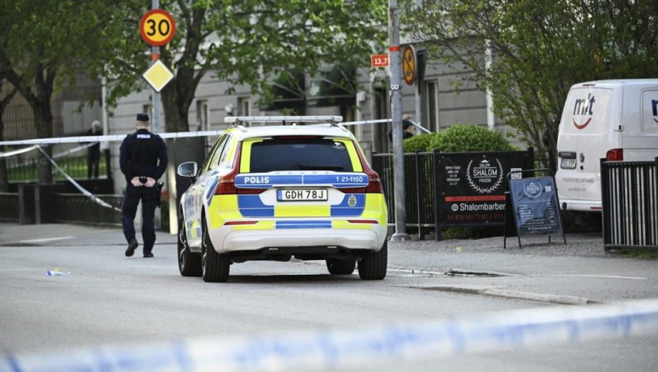 sulm-i-dyshuar-terrorist-ne-suedi,-raportohet-per-shperthim-dhe-disa-te-plagosur,-policia-qellon-per-vdekje-autorin!