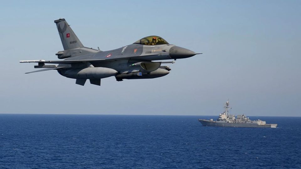 rriten-tensionet-mes-athines-dhe-ankarase,-turqia-akuza-greqise-per-shkeljet-mbi-egje!