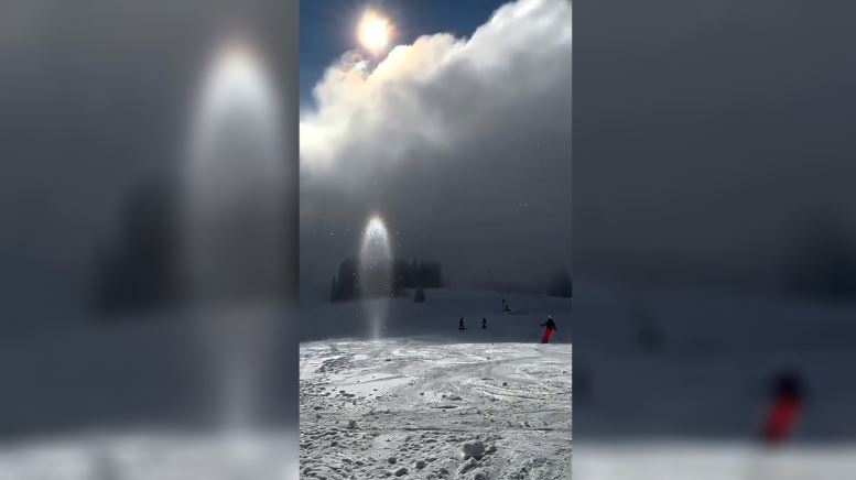 video/-“qiriu-i-diellit”,-fenomeni-i-rralle-optik-qe-e-ben-yllin-tone-te-duket-si-nje-flake!-ja-se-si-krijohet,-shikoni-pamjet-qe-jane-bere-virale