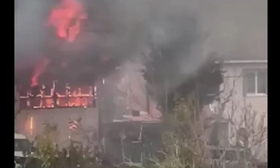 video/-perleshje-mes-policise-dhe-terroristeve-te-shtetit-islamik-ne-turqi,-te-pakten-9-te-vdekur-dhe-8-te-plagosur!-tre-nga-viktimat-efektive,-shikoni-pamjet…