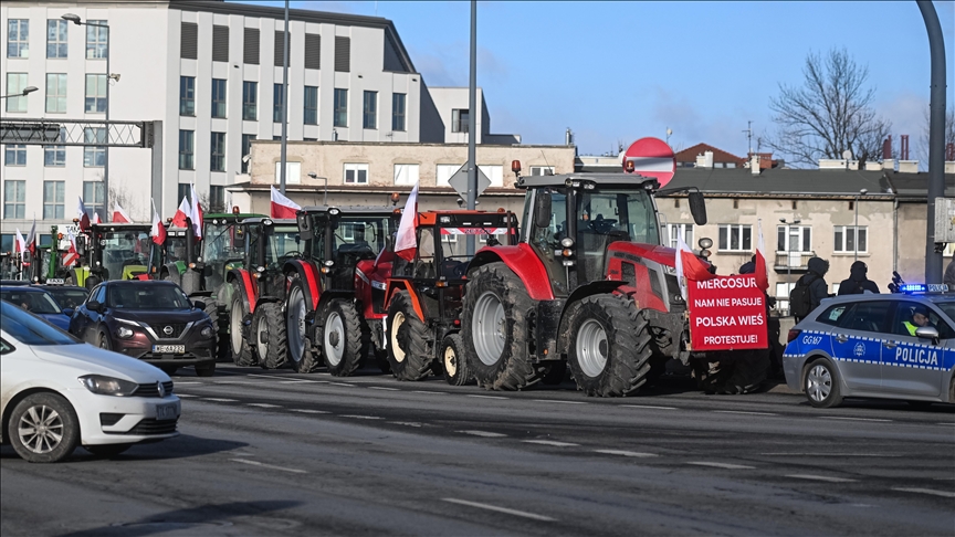 fermeret-polake-organizojne-protesta-kunder-marreveshjes-tregtare-be–mercosur