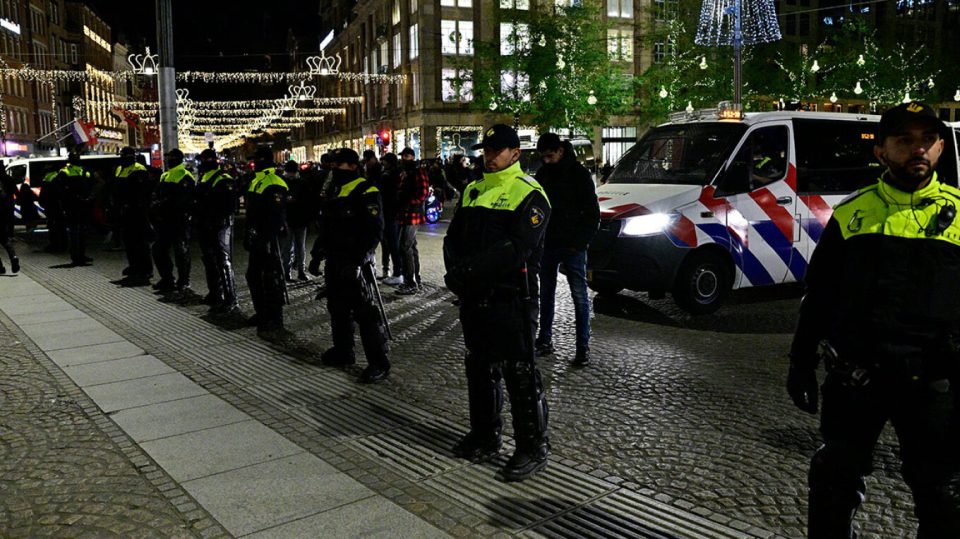 i-dyshuar-per-lidhje-me-isis-dhe-per-planifikimin-e-nje-sulmi-terrorist-ne-evrope,-policia-holandeze-arreston-29-vjecarin