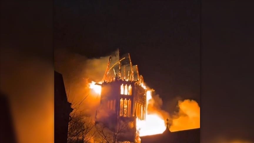 holande,-zjarr-ne-kishen-historike-vondelkerk-te-amsterdamit