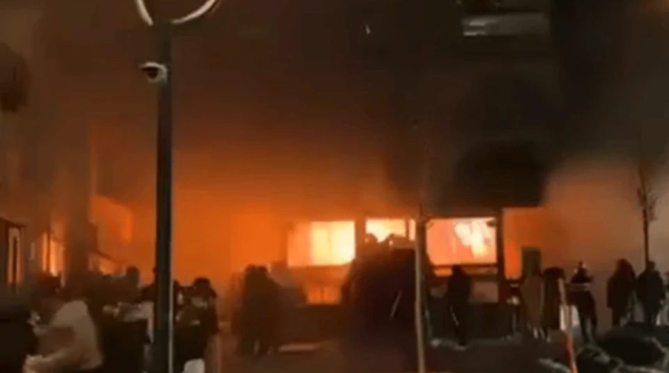 zjarri-vdekjeprures-ne-barin-zviceran,-mes-te-plagosurve-edhe-nje-futbollist-francez!-pesoi-djegie-te-renda