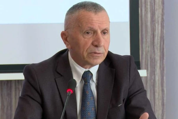 “serbia-ne-krize”/-shaip-kamberi:-2026-mund-te-jete-edhe-fundi-i-pushtetit-te-vucic