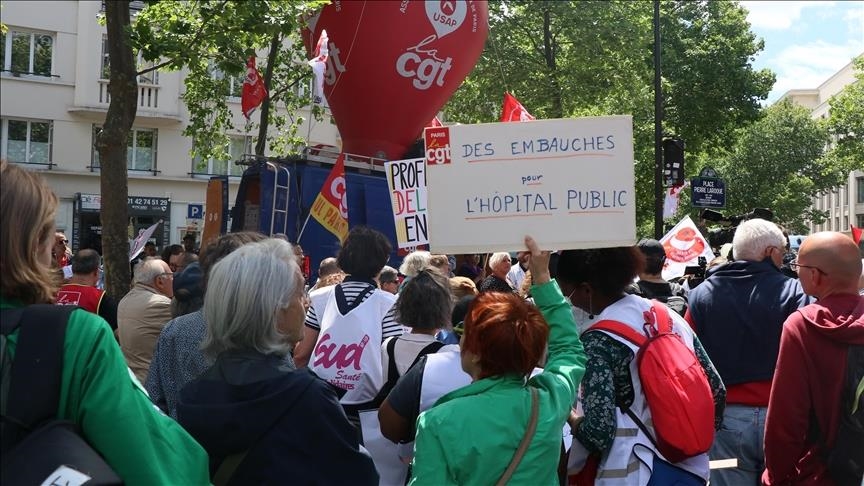 mjeket-franceze-ne-greve-10-ditore-per-shkak-te-buxhetit-te-“pamjaftueshem”-te-sigurimeve-shoqerore