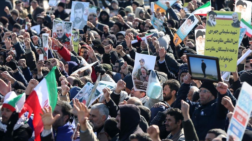 kreu-i-gjyqesorit-te-iranit-zotohet-per-“asnje-butesi”-ndersa-vazhdojne-protestat-per-krizen-ekonomike