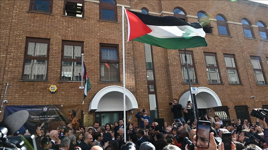 britania-pershendet-vendosjen-e-marredhenieve-te-plota-diplomatike-me-palestinen