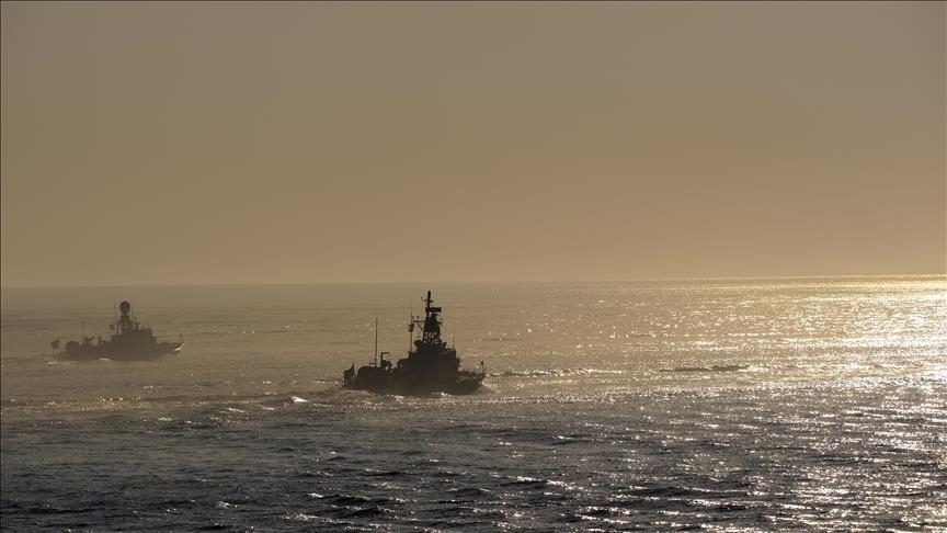 rusia-dergon-anije-dhe-nendetese-per-te-shoqeruar-cisternen-e-ndjekur-nga-shba-ja-ne-atlantikun-e-veriut